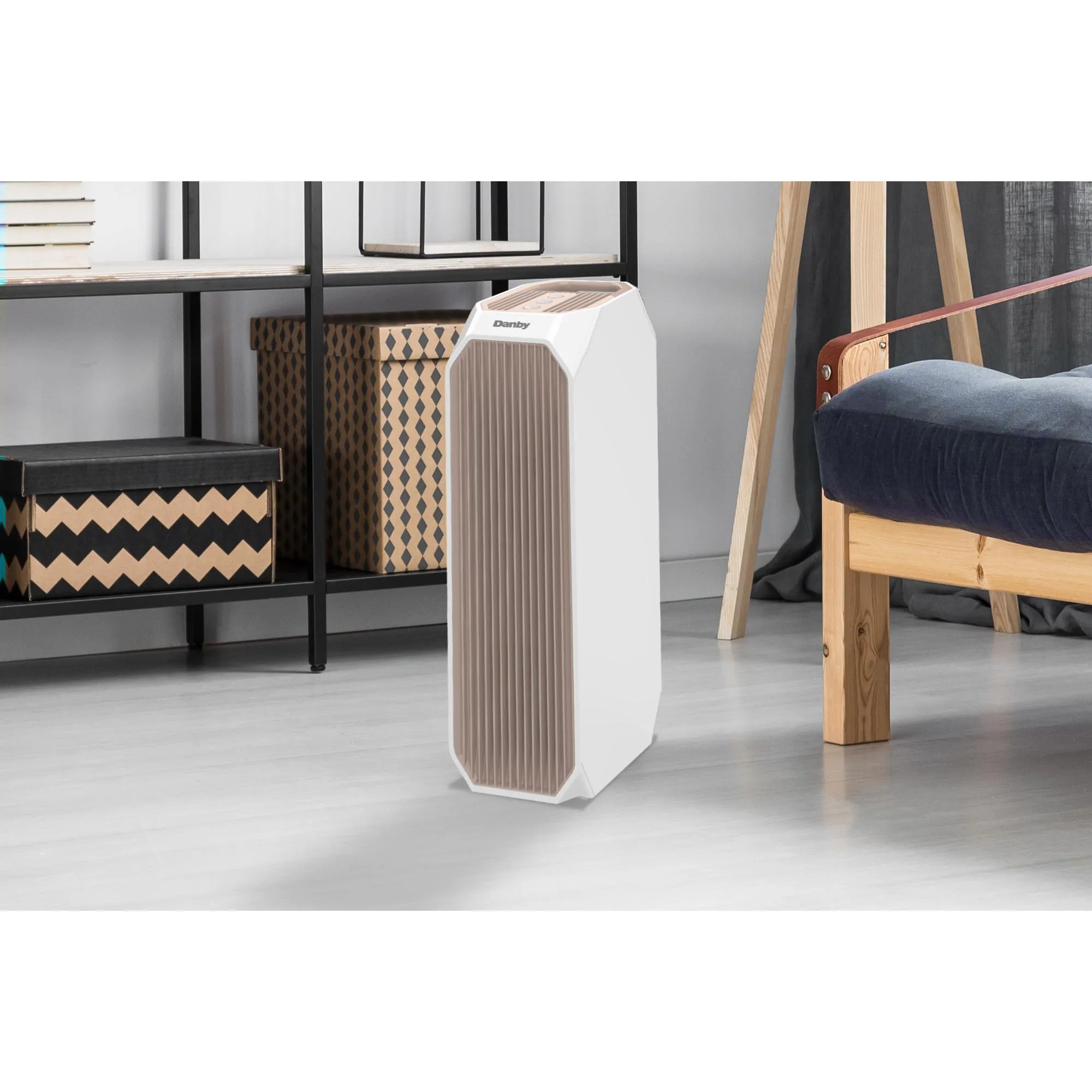 Danby Purificateur d'air jusqu'à 210 pieds carrés DAP143BAW-UV